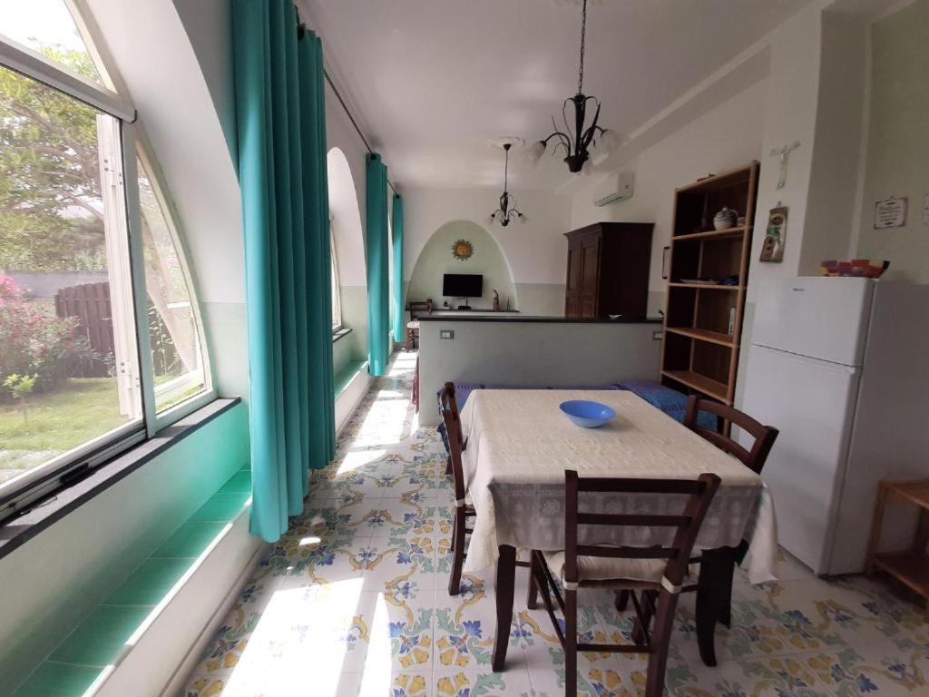 Garden & Sea Villa Вулкано Екстериор снимка